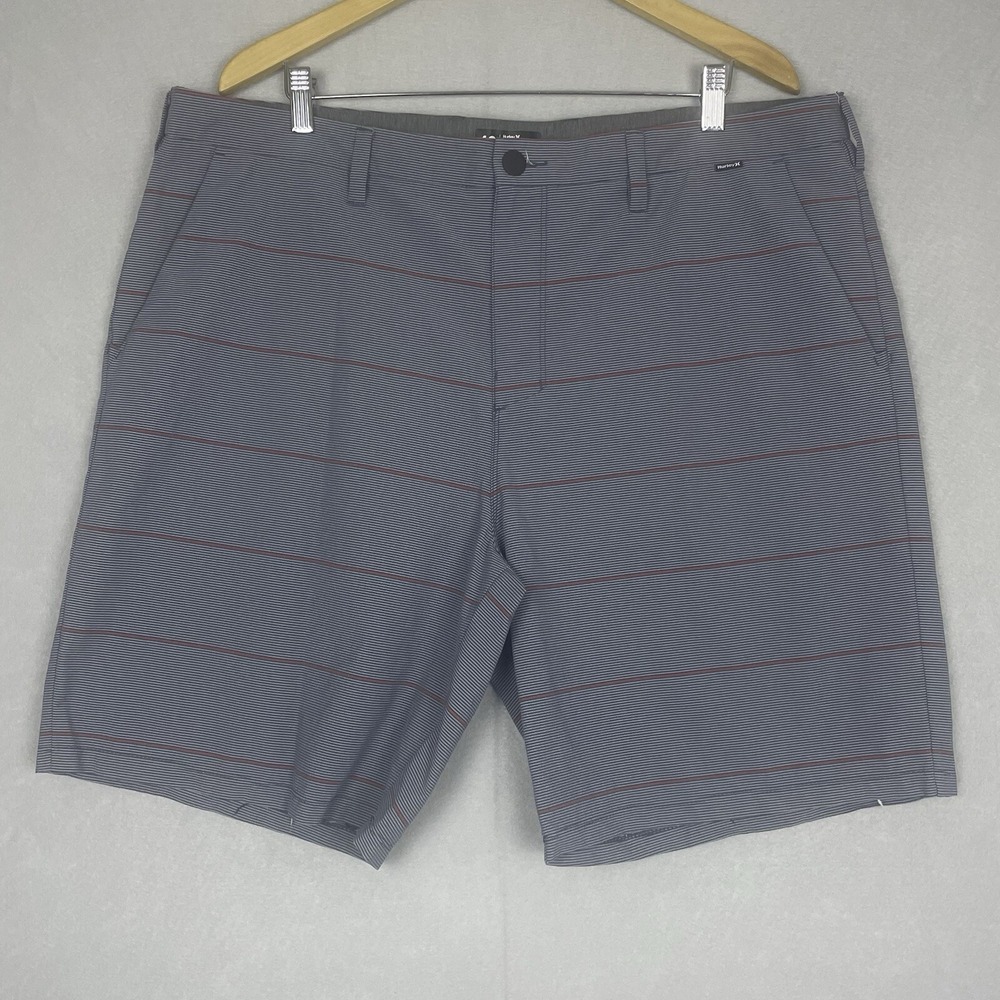 Hurley Phantom Striped Gray & Red Hybrid Shorts Mens‎ Size 40